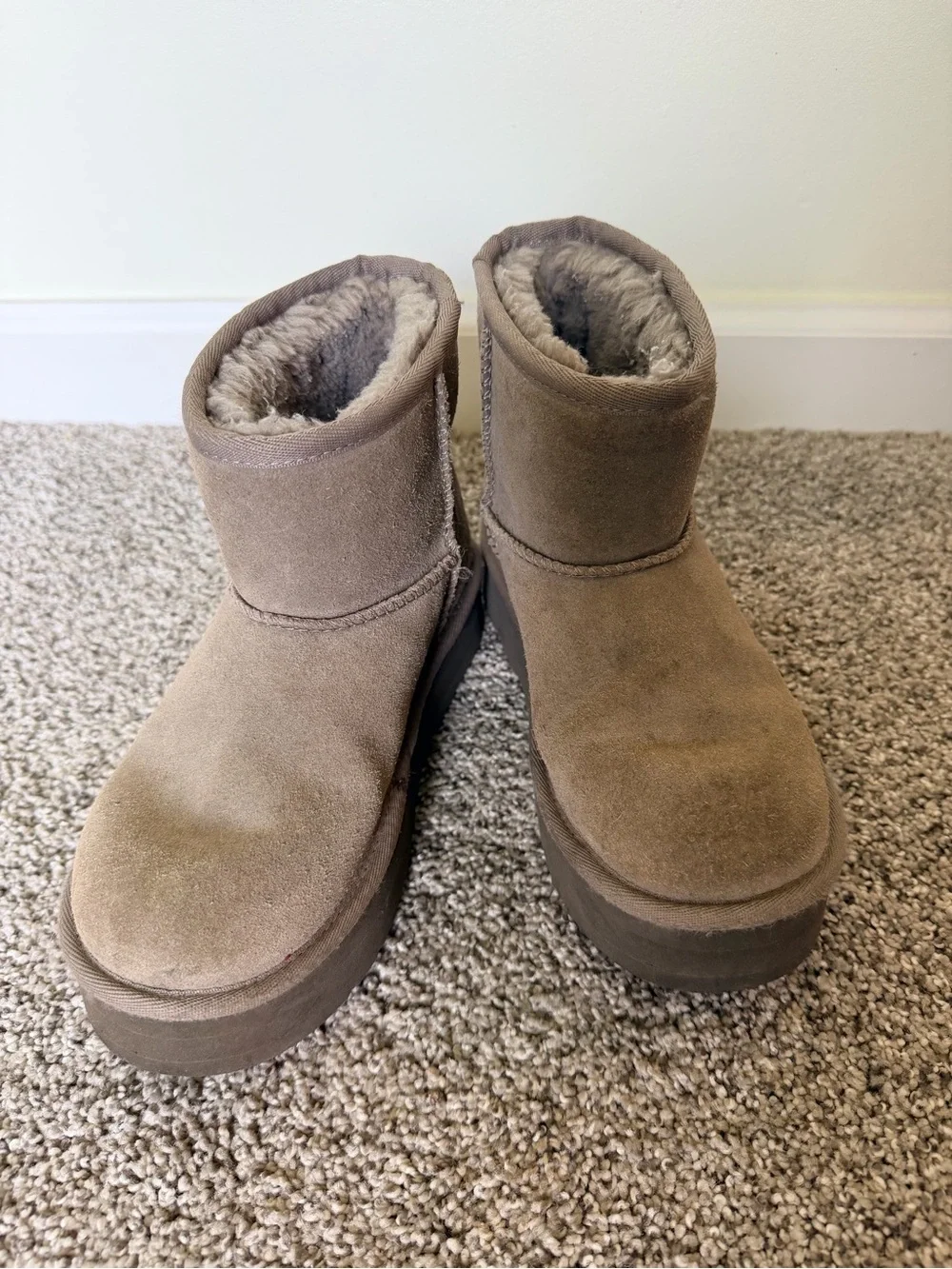 Ugg girls platform boots
